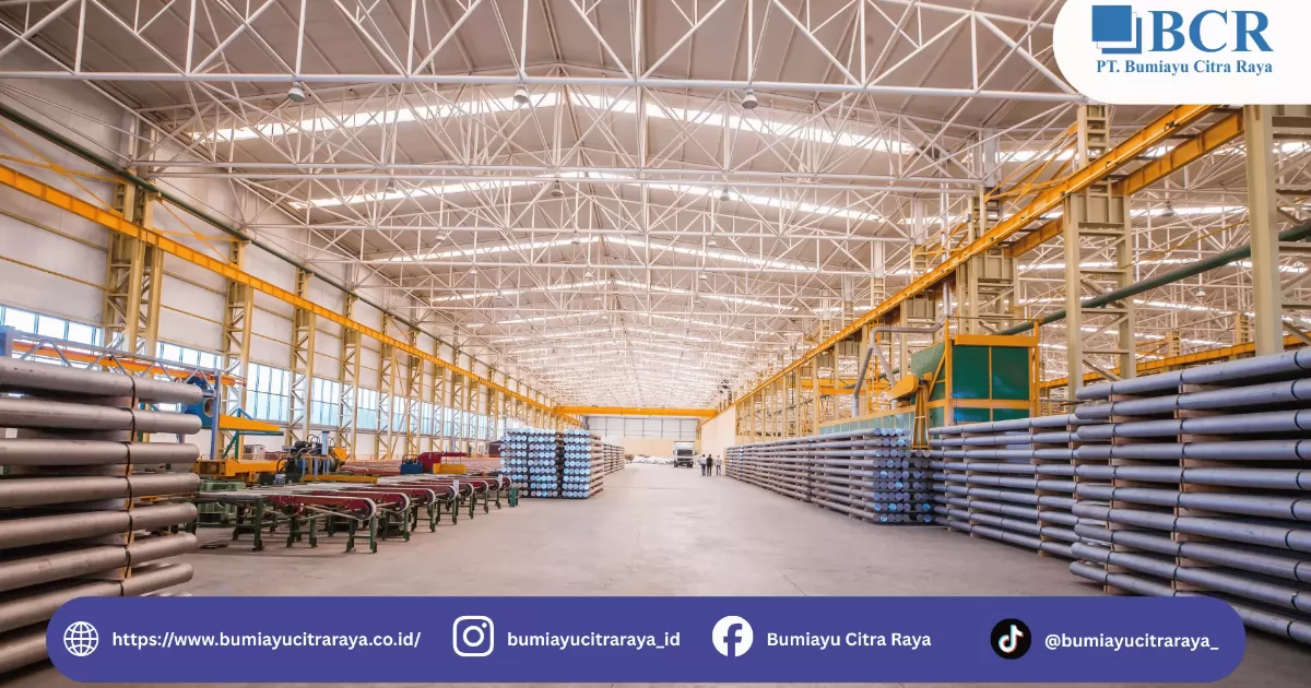 Baja vs Beton: Mana yang Paling Menguntungkan untuk Konstruksi Gudang Pabrik Anda?