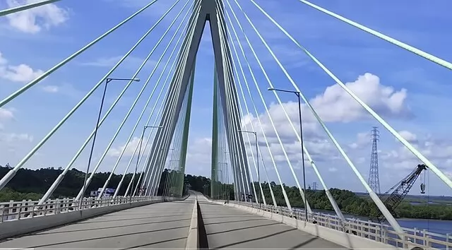 Jembatan Pulau Balang